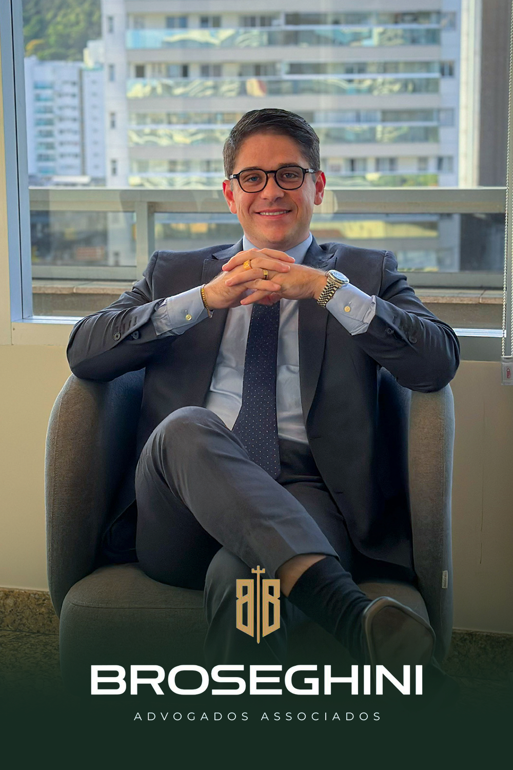 Dr. Caio Vitor Broseghini no Escritório